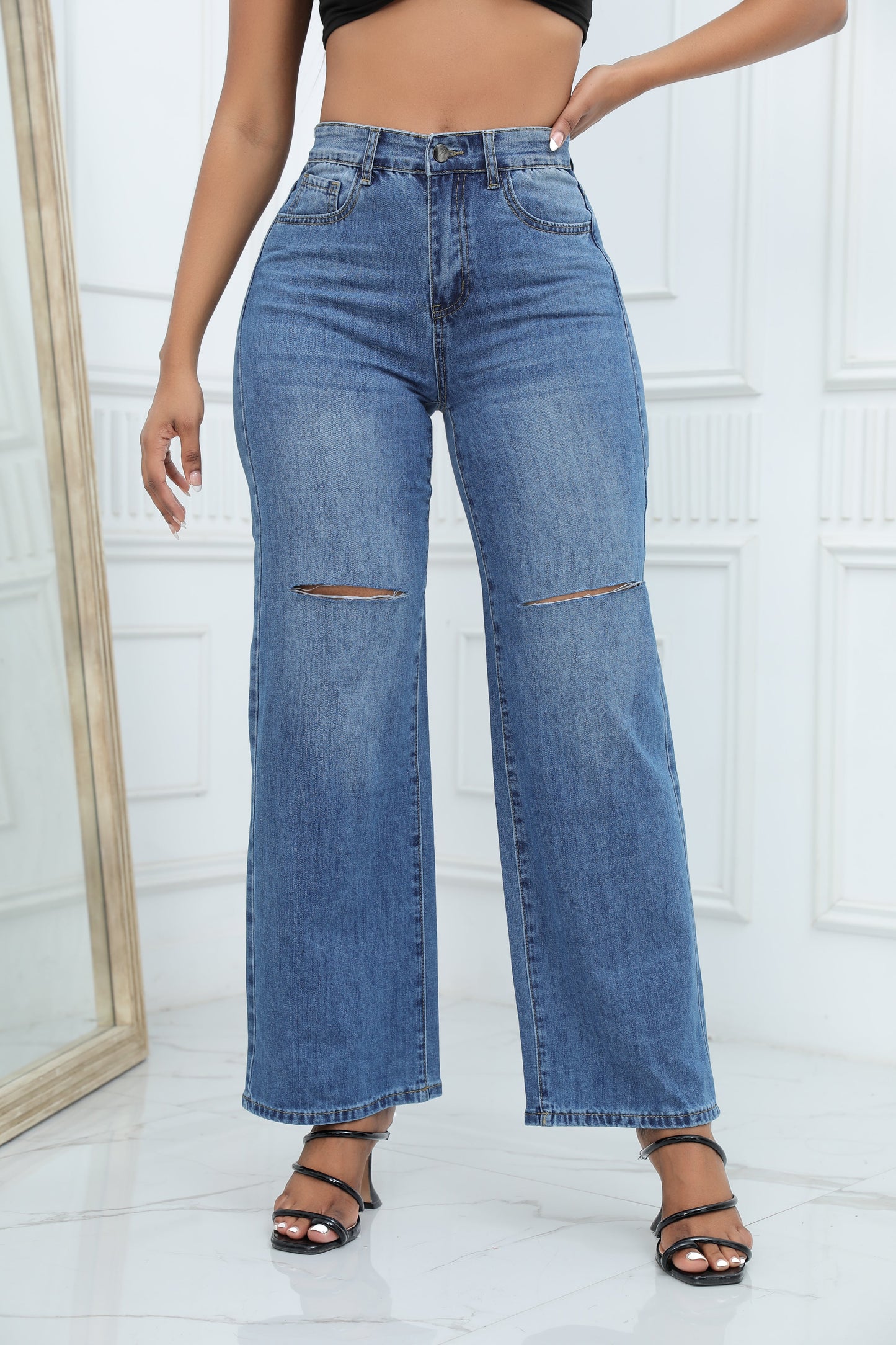 WILLA - Wide-Leg Jeans