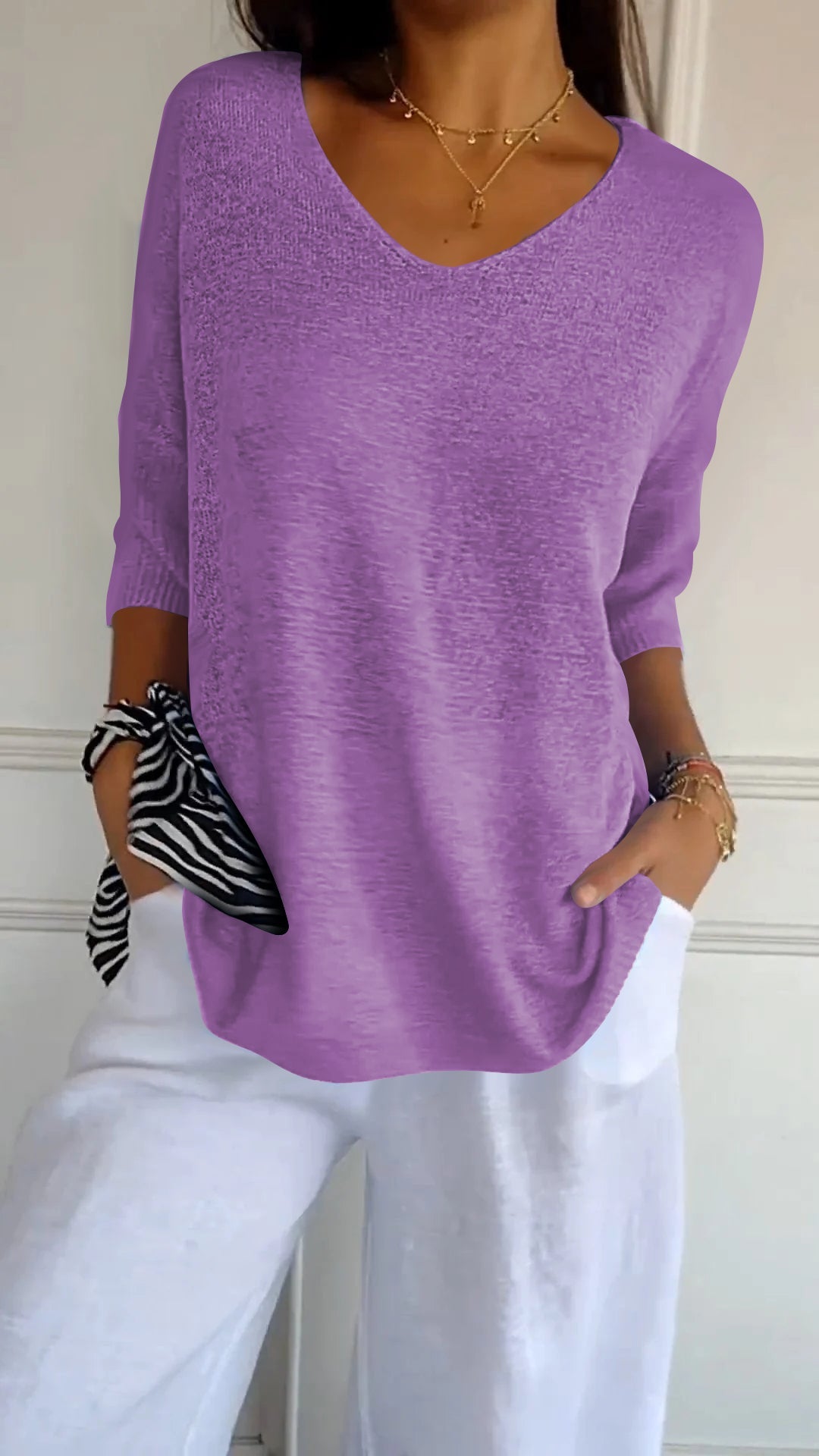 Emma - Solid Colour Knitted V-Neck Top