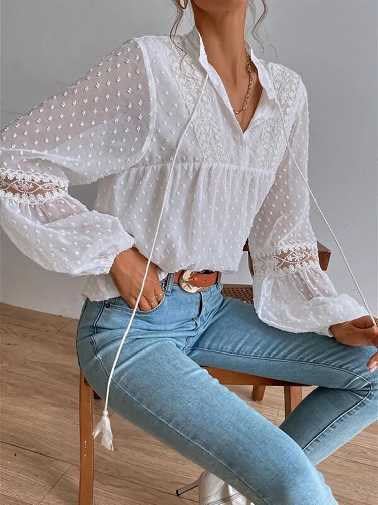 Aella - Lace blouse with long sleeves and V-neck