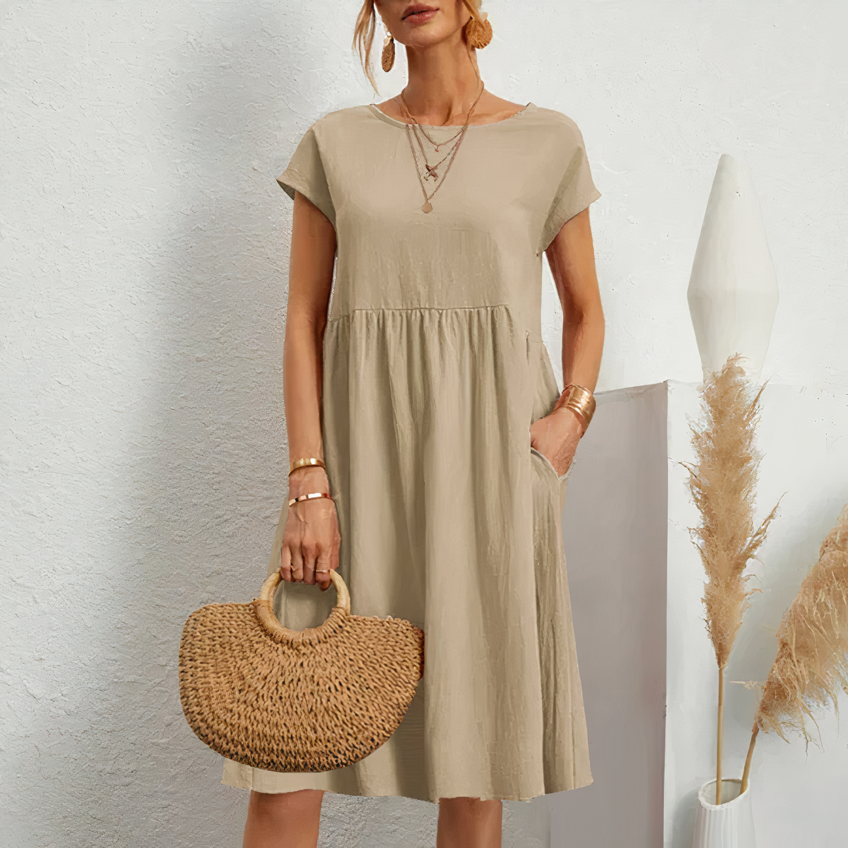 Serenity | Knee-length Dress with Pockets