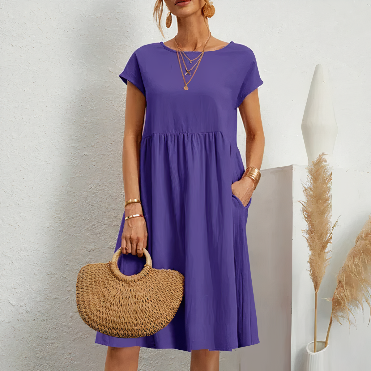 Serenity | Knee-length Dress with Pockets