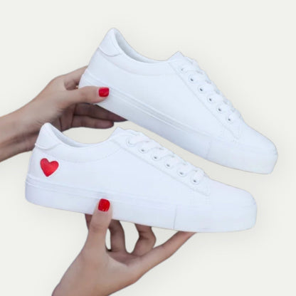 KUPID - Heart Accent Low-Top Sneakers