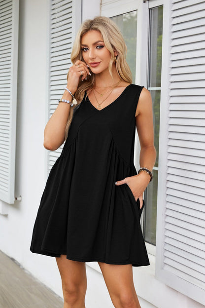 V-neck Sleeveless Pleated Vest Pocket Dresses