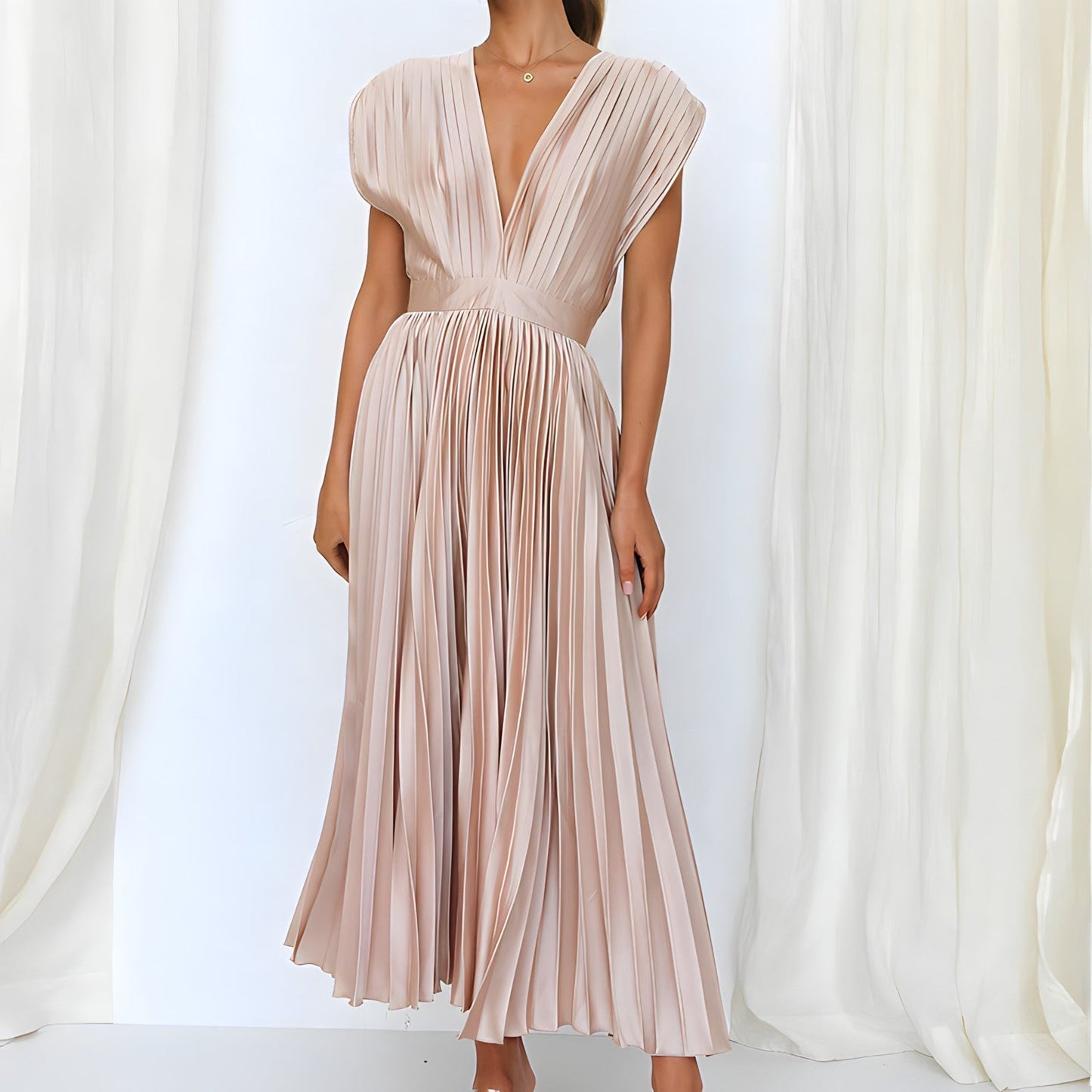 Sinead | Heavenly Elegance Sleeved Maxi Dress